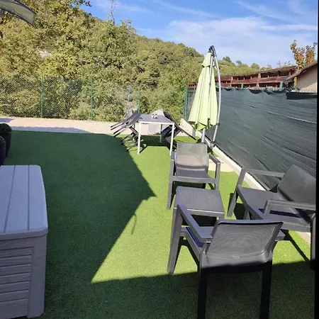 F1 Avec Un Espace Jardin Апартаменты Gattieres